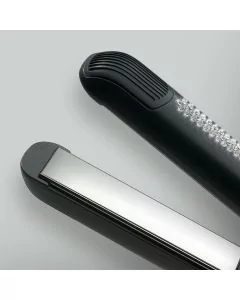 Ultron Talay Crystal Lisseur à Plaques Titanium avec 155 Cristaux – Chauffe Rapide 230°C